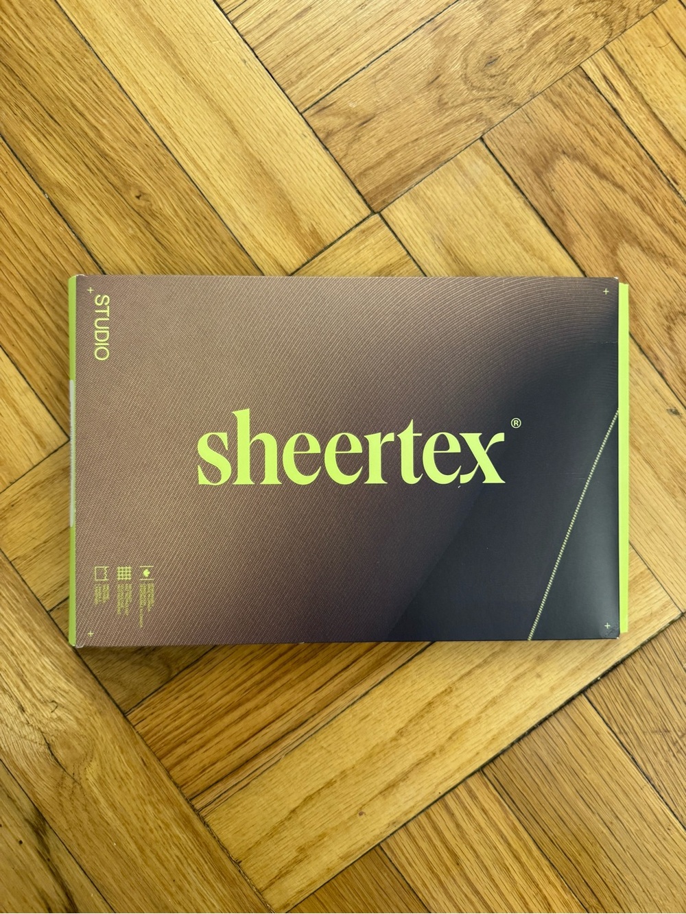 Sheertex Classic Sheer Zip Resist Tights in Size XS